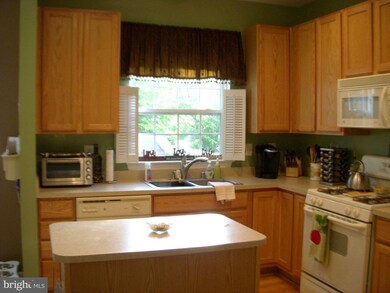 5605 Harvey Ct, White Marsh, MD 21162 - photo 7