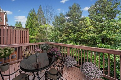 Private Rear Deck - Perfect For Morning Coffee Or 