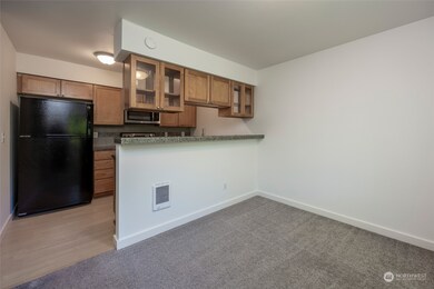 18930 Bothell Everett Hwy unit V303, Bothell, WA 98012 - photo 7