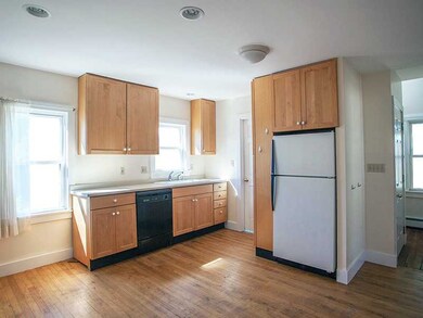 86 Grand View St, Providence, RI 02906 - photo 4