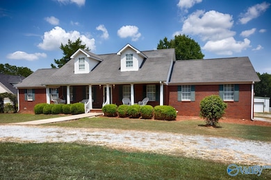 17281 Huntsville Brownsferry Rd, Athens, AL 35611 - photo 4