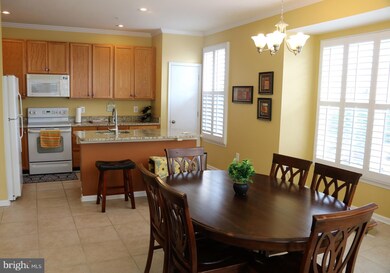 112 Lavenport Cir, Frederick, MD 21702 - photo 3