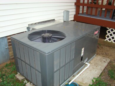 334 Cessna Ln, Shelbyville, TN 37160 - photo 7