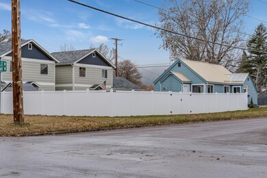 620 9th St W (4)
