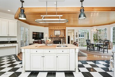 Kitchen/Family Room