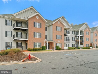 6516 Ridenour Way E unit 2D, Sykesville, MD 21784 - photo 2