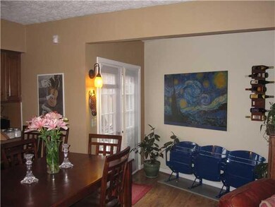 Dining Room. Open & bright floor plan.