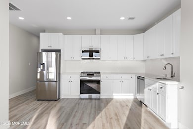 233 Dupont Ave (17)