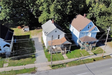 142 4th St, Elyria, OH 44035 - photo 2