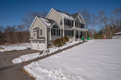 383 Mammoth Rd, Pelham, NH 03076 - photo 2