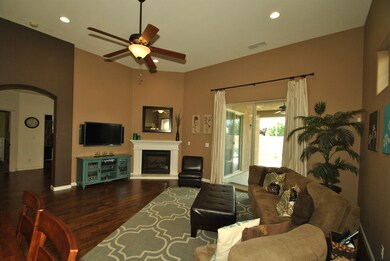 6532 E Simpson Ave, Fresno, CA 93727 - photo 3