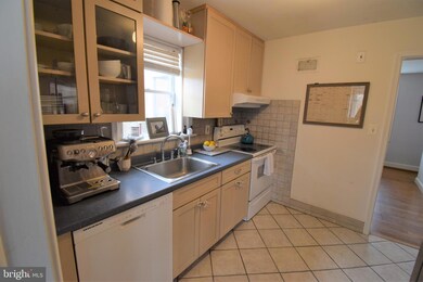 9508 Monroe St, Silver Spring, MD 20910 - photo 7