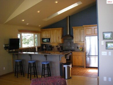 1040 Wood View Rd, Sandpoint, ID 83864 - photo 4