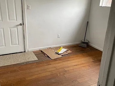 1406 E 35th St, Houston, TX 77022 - photo 2