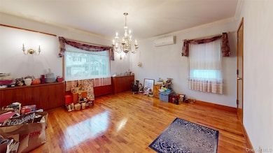 120 Barrymore Blvd, Franklin Square, NY 11010 - photo 2