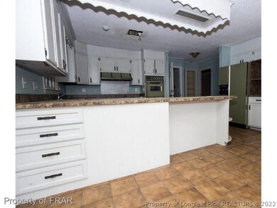 1207 Longleaf Dr, Fayetteville, NC 28305 - photo 7