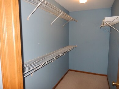 1552 Burr Oak Cir, Aurora, IL 60506 - photo 4