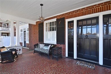 206 N Hawthorne Rd, Winston Salem, NC 27104 - photo 3