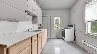 4447 Baldwin St, Detroit, MI 48214 - photo 6