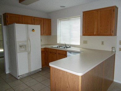 3908 Lee Ln, Pearland, TX 77584 - photo 6