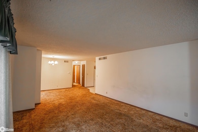 931 E Oak St, Algona, IA 50511 - photo 3