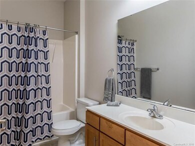 616 Appeldoorn Cir unit 616, Asheville, NC 28803 - photo 6