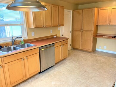 7611 35th St W, University Place, WA 98466 - photo 2