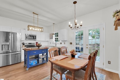 111 Golden Crest Ct, Mauldin, SC 29662 - photo 4