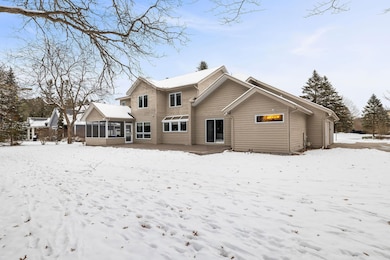 5609 Pondview Dr, Midland, MI 48640 - photo 6