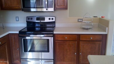 Stainless Steel CookTop and Microwave!