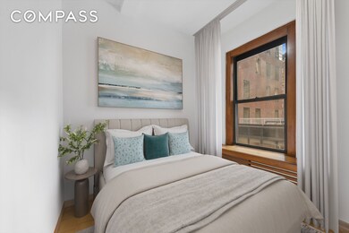 150 E 49th St unit 9D, New York, NY 10017 - photo 4