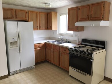 1698 Westwind Ln, Columbus, OH 43223 - photo 5