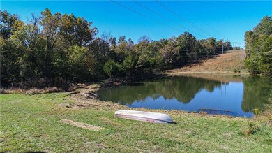 16085 E Black Oak Rd, Fayetteville, AR 72701 - photo 4