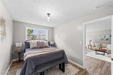 7686 Pinehurst Dr, Mentor On the Lake, OH 44060 - photo 6