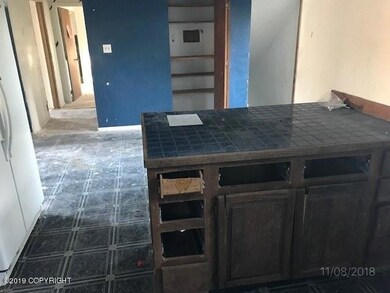 Ismailov island into hallway and pantry_