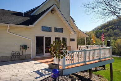 24199 E Burns Valley Rd, Winona, MN 55987 - photo 5