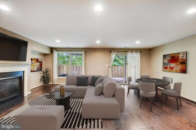 6647 Bartrams Forest Ln, Haymarket, VA 20169 - photo 5