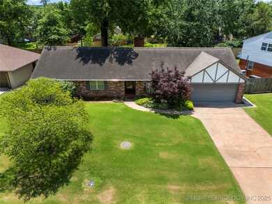 6016 E 52nd Place, Tulsa, OK 74135 - photo 3