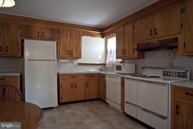 18909 Preston Rd, Hagerstown, MD 21742 - photo 6