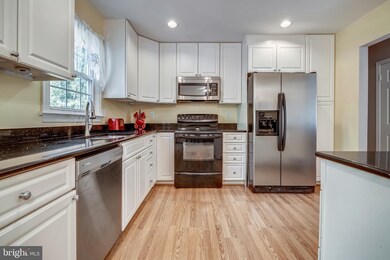 26451 Yowaiski Mill Rd, Mechanicsville, MD 20659 - photo 6