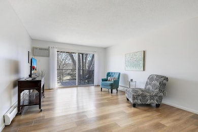 2800 Hillsboro Ave N unit 220, New Hope, MN 55427 - photo 6