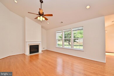 3967 Great Harvest Ct, Dumfries, VA 22025 - photo 5