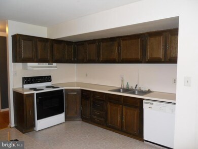 10F Fairway Rd, Reading, PA 19607 - photo 5