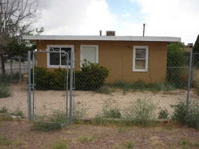 801 Fillmore Ave, Alamogordo, NM 88310 - photo 2