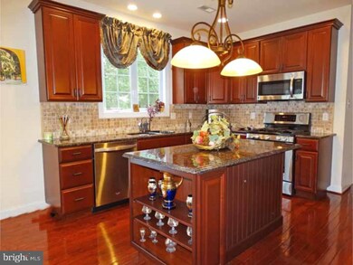 240 Royal Ct, Langhorne, PA 19047 - photo 7