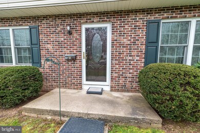 348 W Vine St, Hatfield, PA 19440 - photo 3