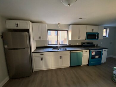 58 Windsor St, Worcester, MA 01605 - photo 2