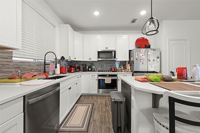 5122 Emma Forest St, Houston, TX 77018 - photo 7