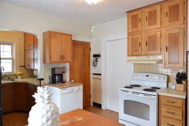 42 Audubon Ave, Providence, RI 02908 - photo 6