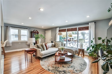 36 Kelvin Dr, Buffalo, NY 14223 - photo 4